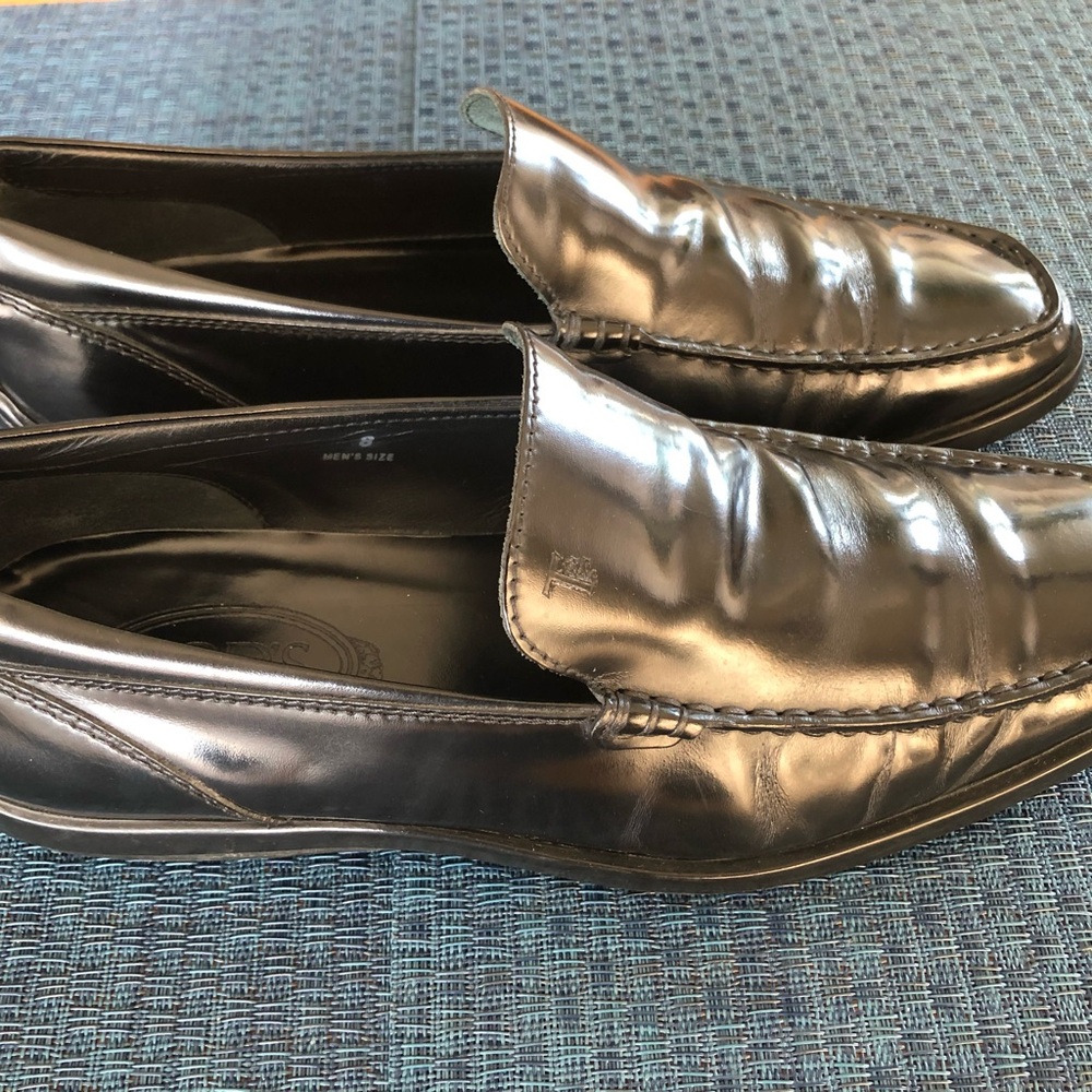 Tod's Shiny Black Leather Loafers
